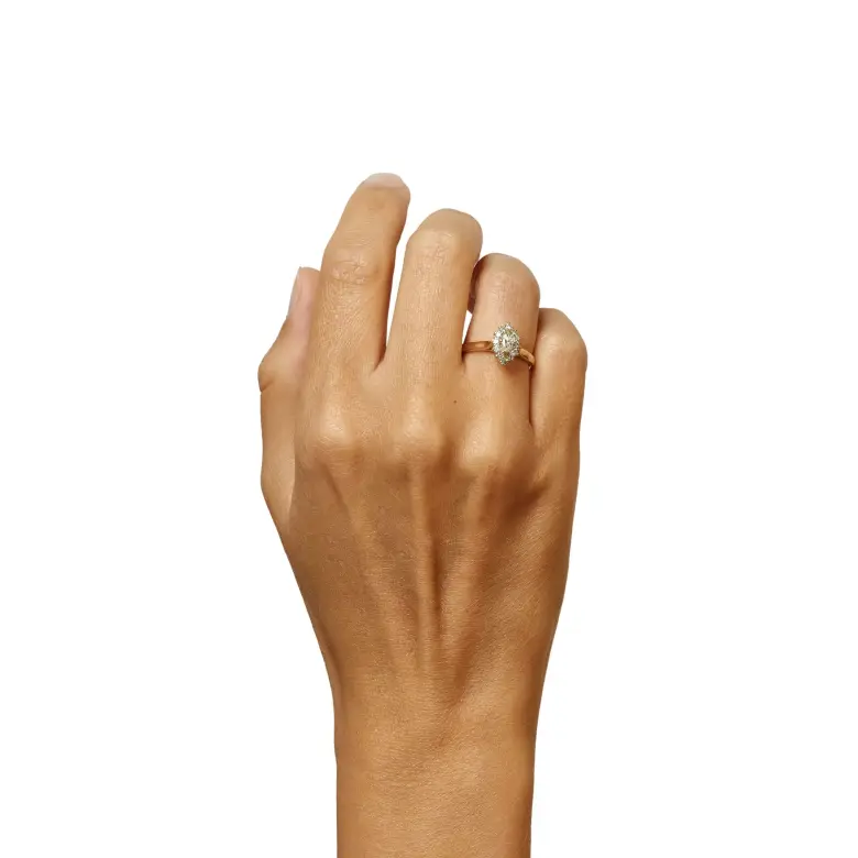 Pierścionek z rubinem i diamentami Pierścionek z rubinem i diamentami